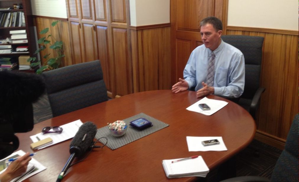 Fraser Coast Mayor Gerard O'Connell is supporting a push to lobby federal candidates for funding promises in the lead-up to the election. Fraser Coast Mayor Gerard O'Connell is supporting a push to lobby federal candidates for funding promises in the lead-up to the election.